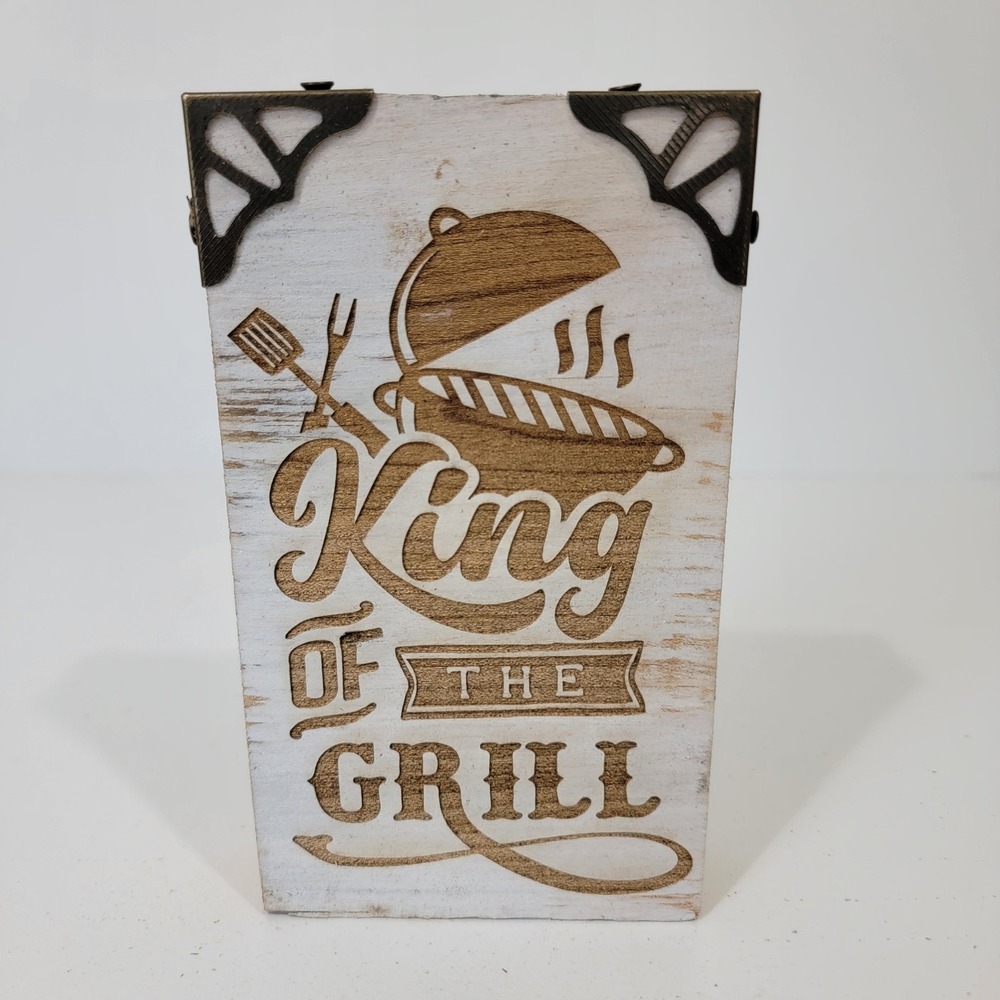 King of the Grill Rustic Wood Block Sign BBQ Man Wall Decor Shelf Dad gift